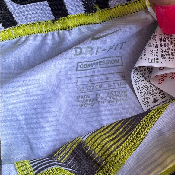 Nike Kids athletics Set - Black and Multicolor - Picture 2 of 3